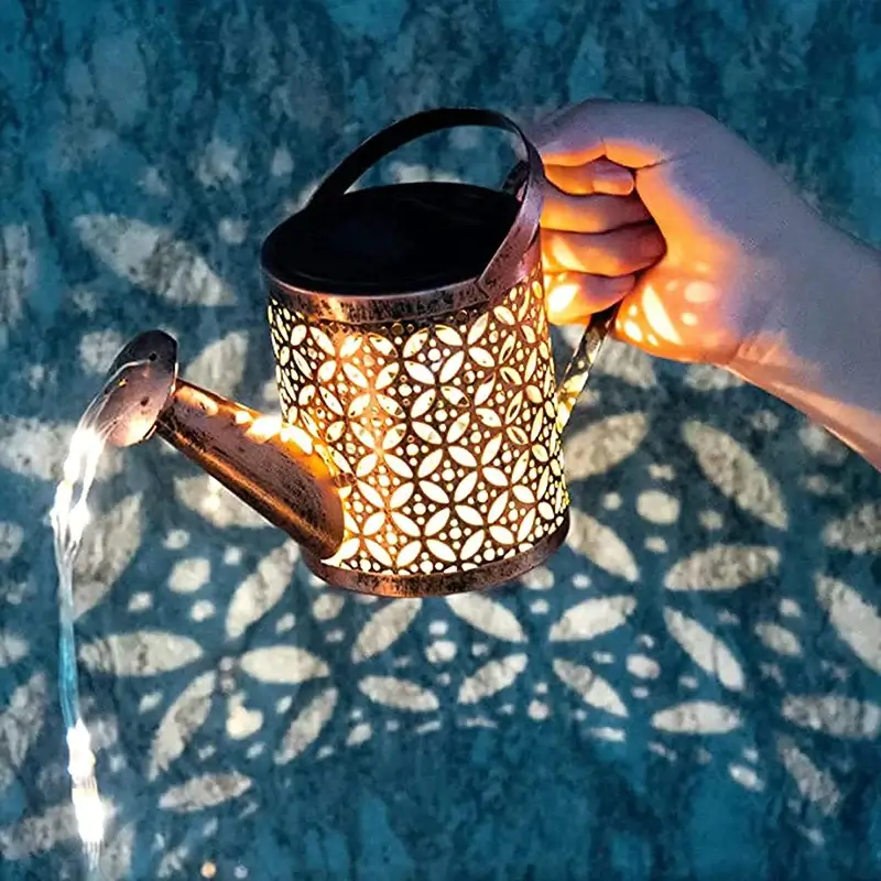 Aurinkoenergialla toimiva kastelukannu - Image 8