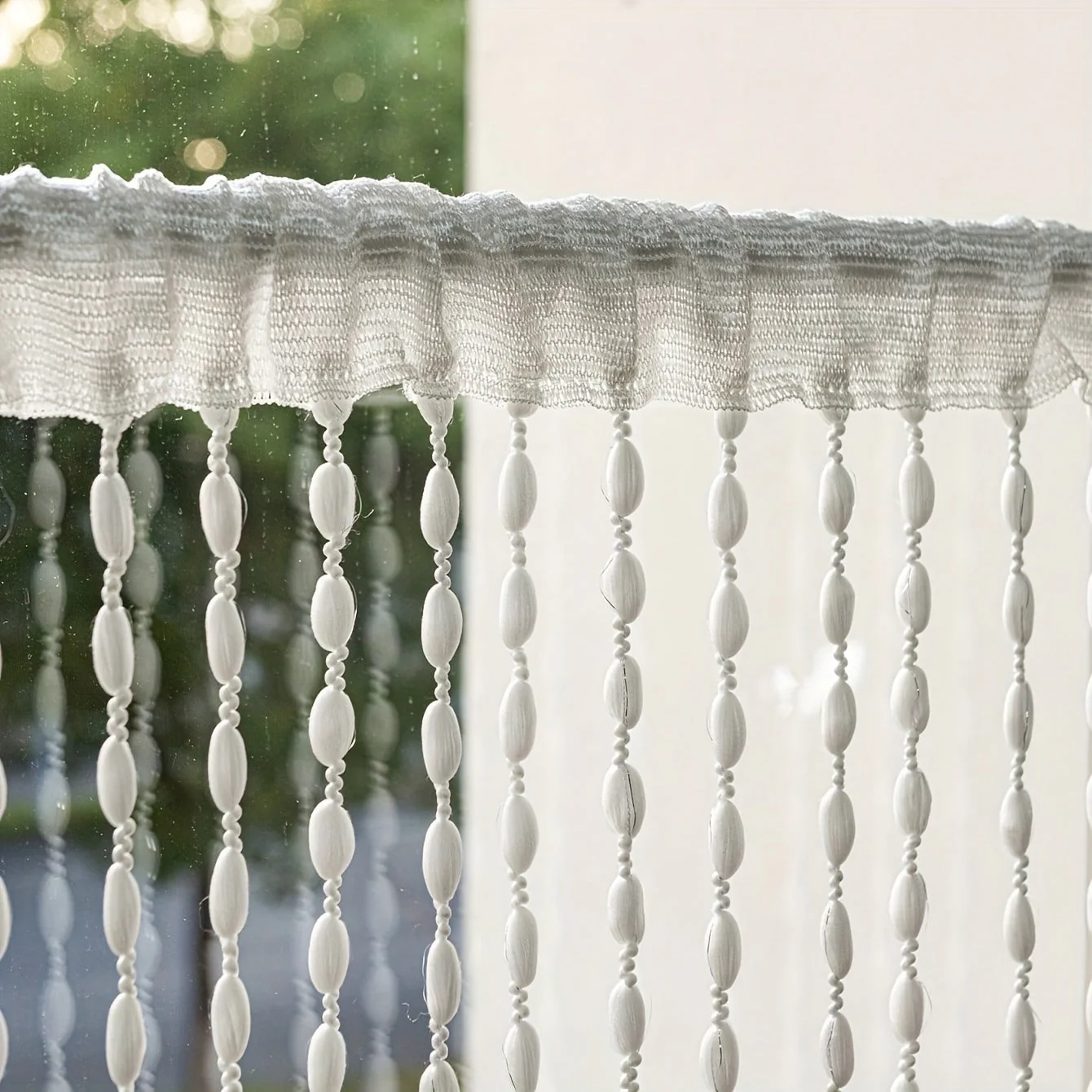 Boho-tyylinen Oviverho Helmillä Koristeltu - Image 3