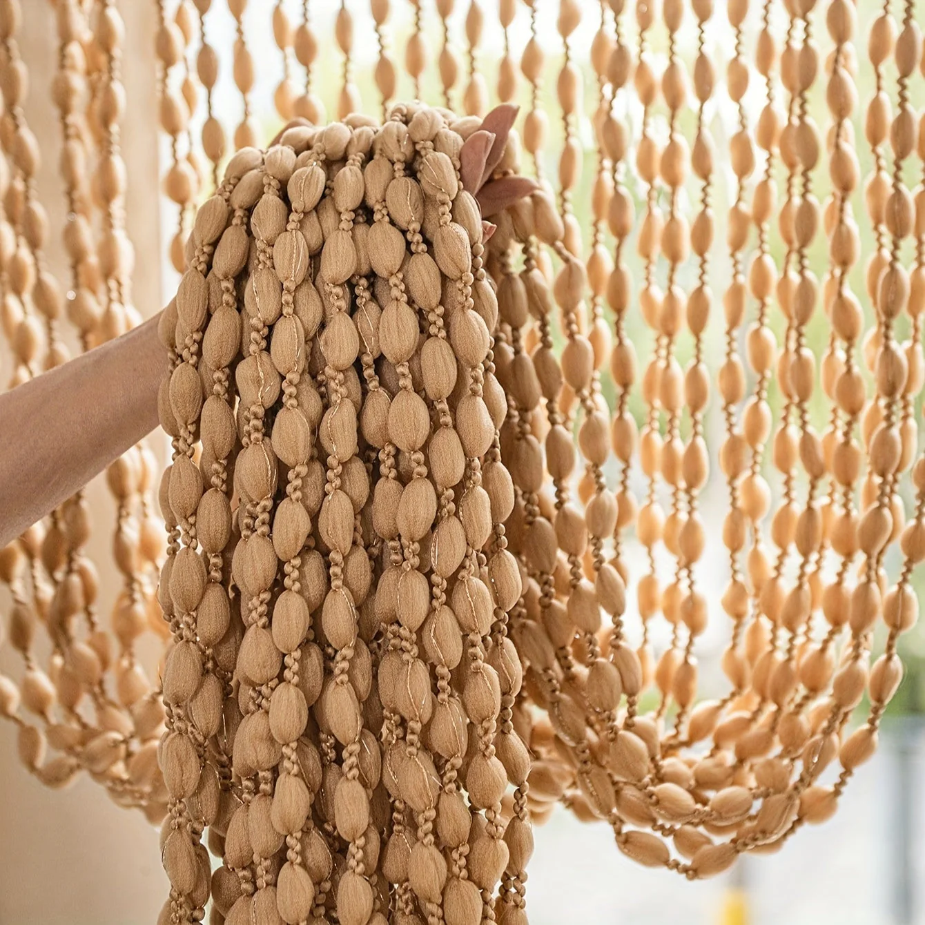 Boho-tyylinen Oviverho Helmillä Koristeltu - Image 6