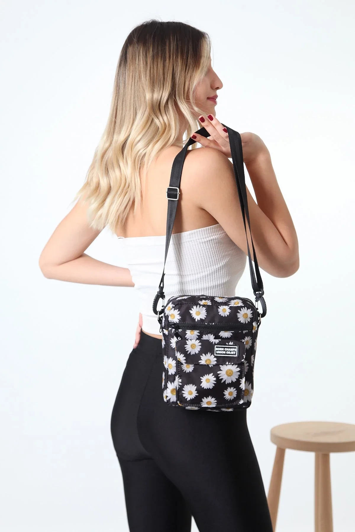 Daisy Kuvio Olkapää Crossbody Laukku - Image 3