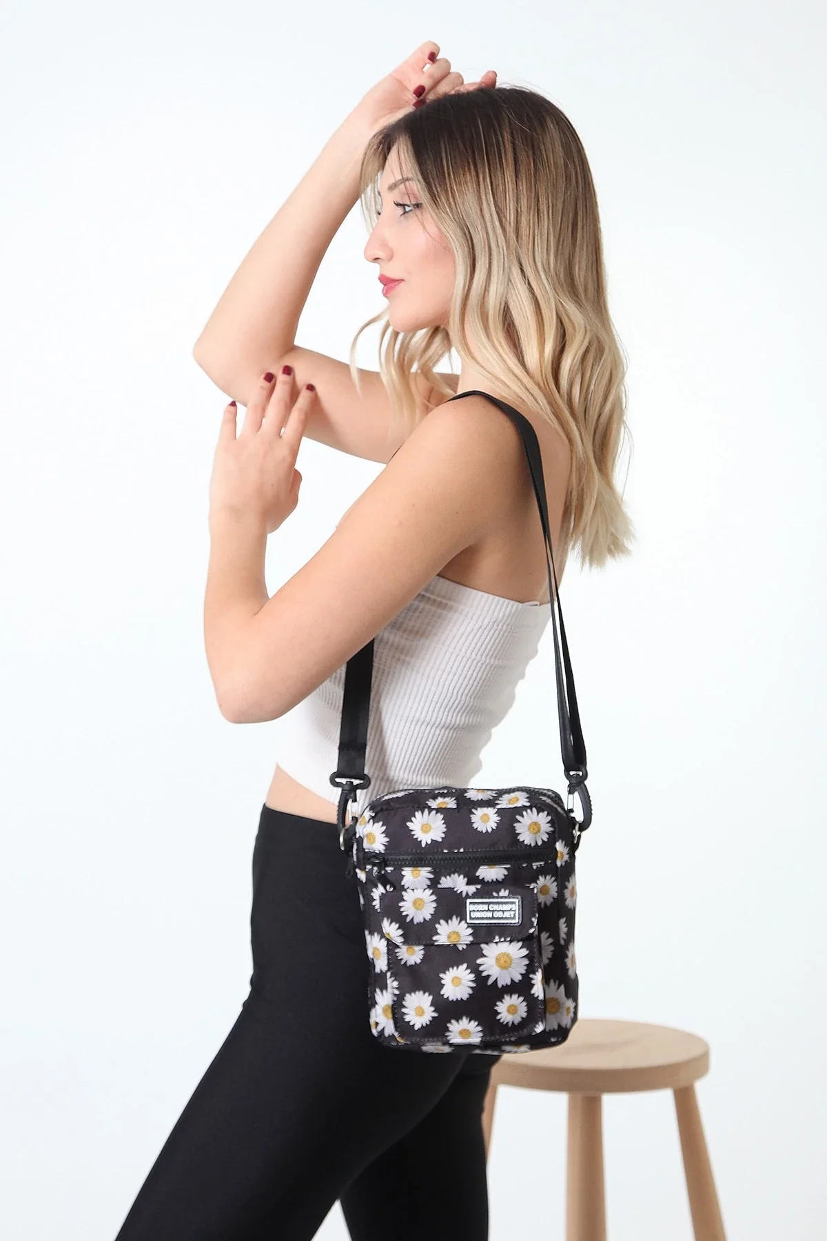 Daisy Kuvio Olkapää Crossbody Laukku - Image 5