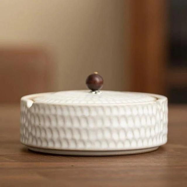 Käsintehty Retro Tuhkakuppi Kannella - Image 3