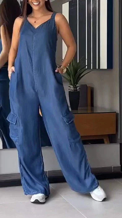 Naisten Denim Jumpsuit V-halkio ja Avonaiset Olkaimet - Image 2