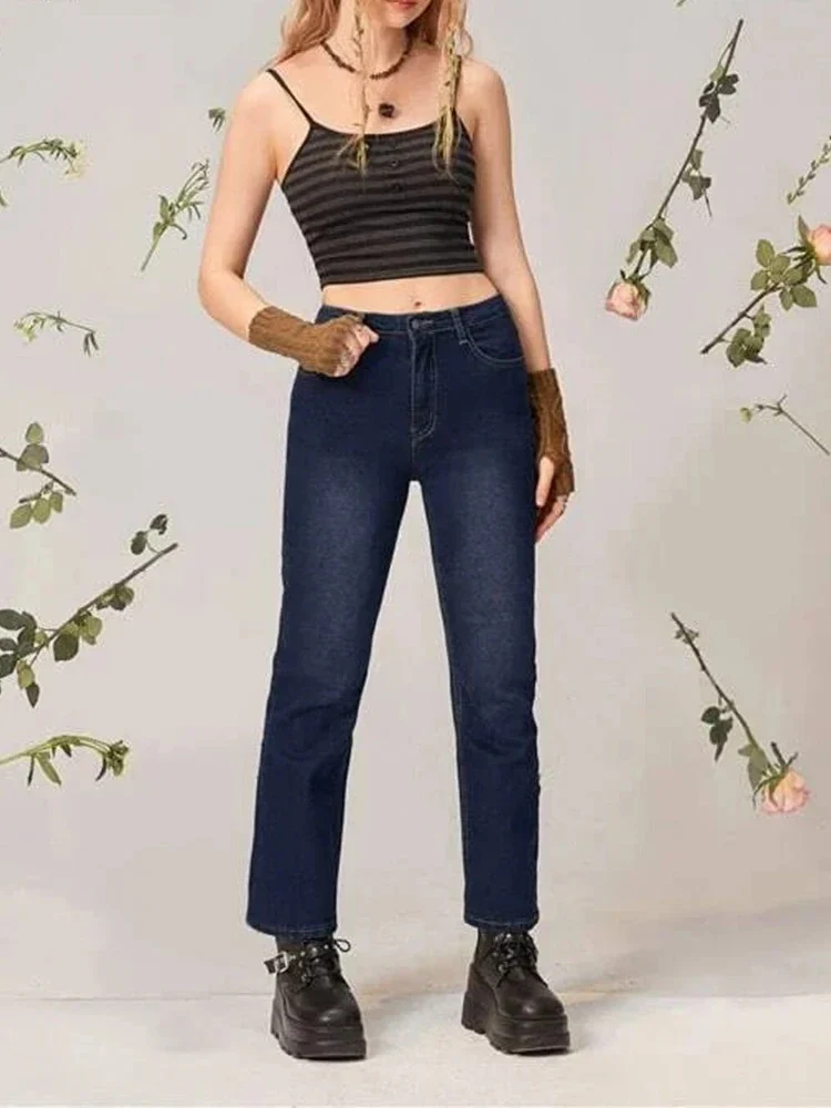 Naisten spagettihihainen crop top - Image 2