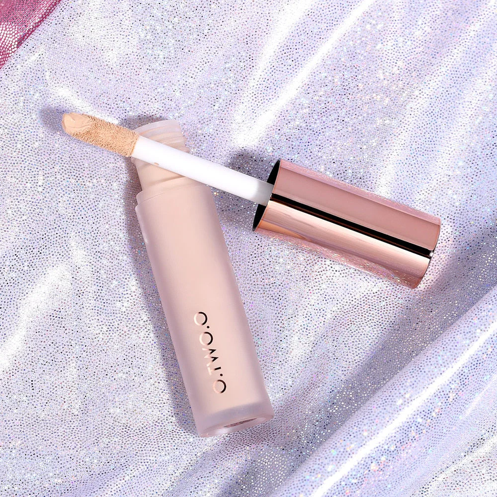 O.TWO.O Full Coverage Liquid Concealer - Image 6