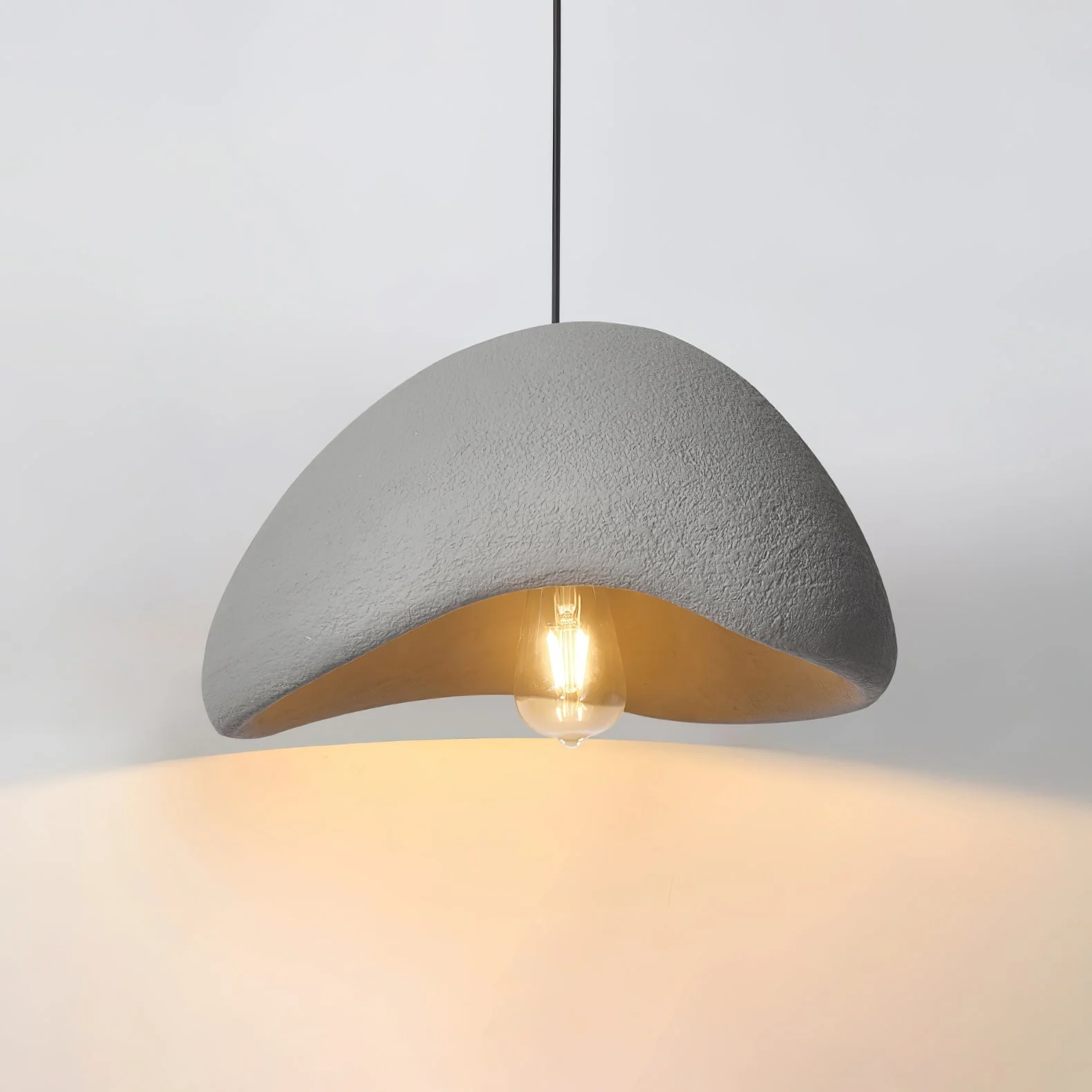 Riippuvalaisin Wabi-Sabi Cocoon Tyylillä - Image 10